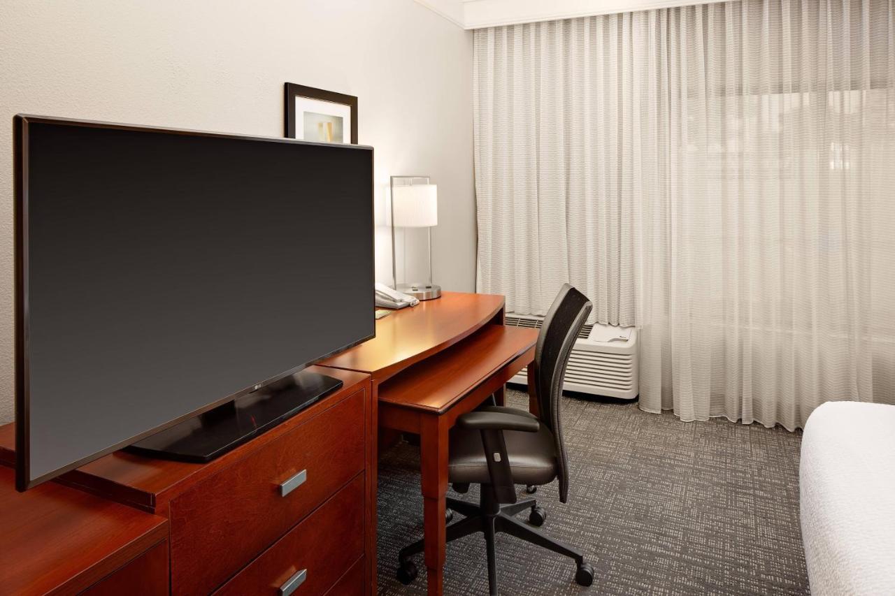 Courtyard By Marriott Houston Rice University Exterior foto