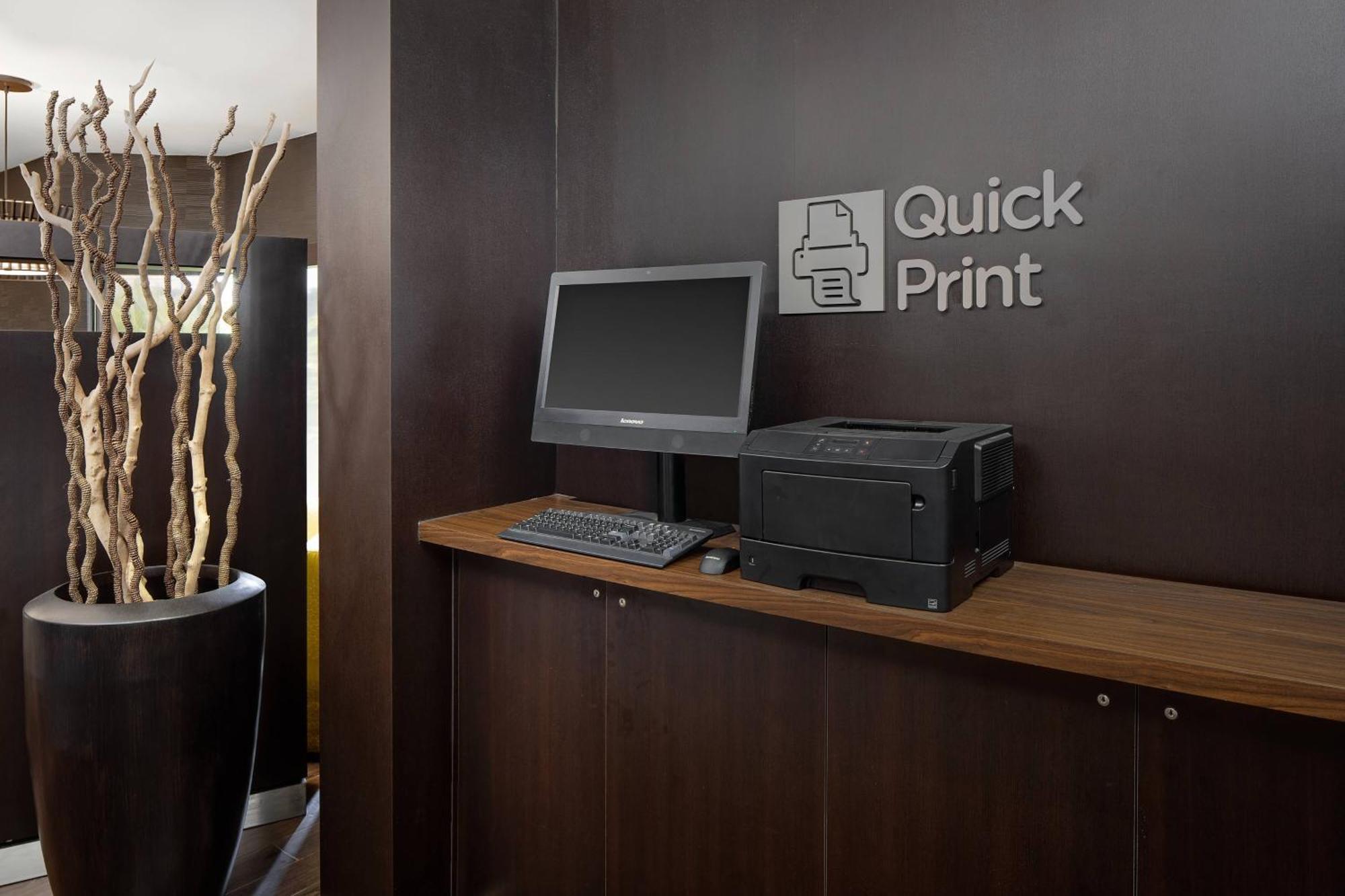 Courtyard By Marriott Houston Rice University Exterior foto