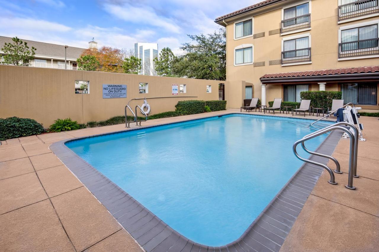 Courtyard By Marriott Houston Rice University Exterior foto